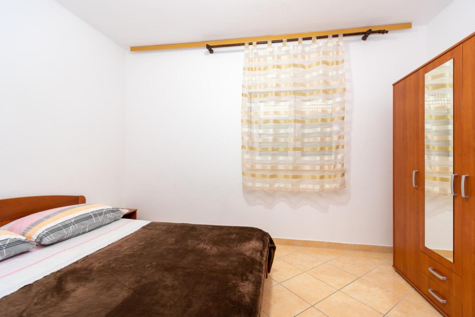 Apartments By The Sea Stara Novalja, Pag - 6340 Номер фото